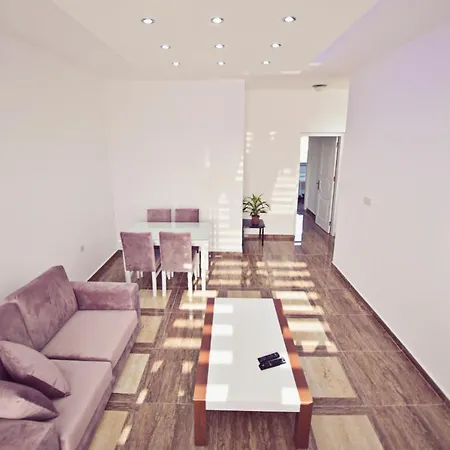 Metin Holiday Apartment *